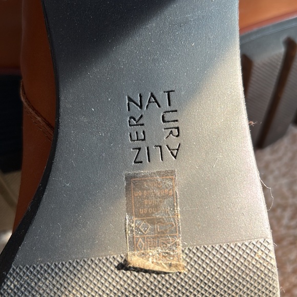 Naturalizer Ankle Bootie - Picture 5 of 6